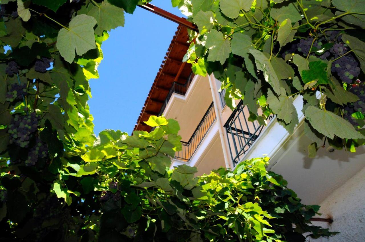 Boutique Hotel Parnassia Arájova Exterior foto